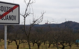 Rozsáhlý stavební pozemek v obci Svojanov u Bouzova