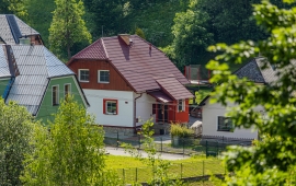 Malebný dům v obci Nové Losiny, okres Šumperk