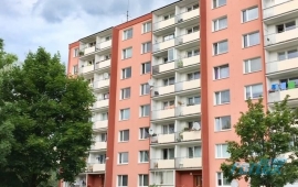 Světlý byt 2+1 s lodžií a šatnou, Šumavská, Šumperk